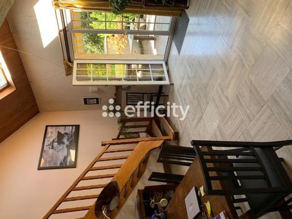 Maison 7 pièces - 250 m²