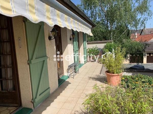 Maison 7 pièces - 250 m²