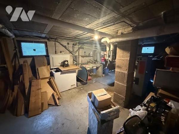 BERNAY PROCHE ECOLES ET INFRASTRUCTURES SPORTIVES PAVILLON SUR SOUS-SOL