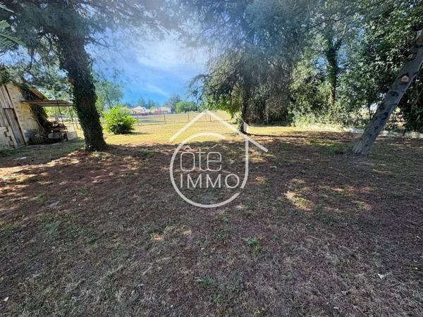 SAINT-PIERRE-D'EYRAUD : Maison de village 4 pièces de 118m² avec jardin