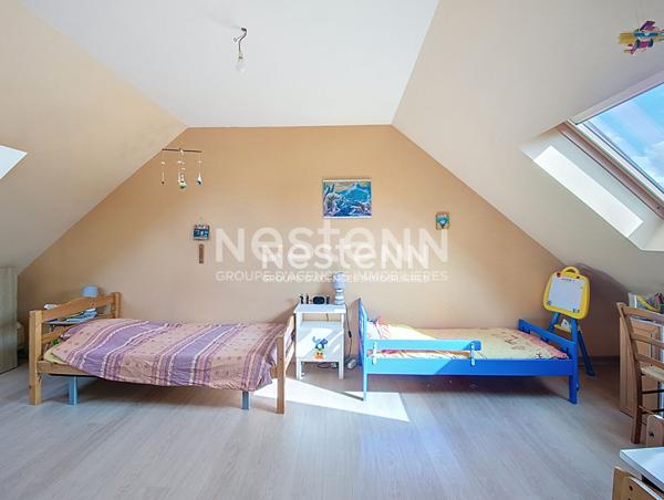 A Vendre : grand pavillon familial 5 chambres sur terrain de 700 m² - Vernouillet (28) - école et collège à pieds en moins de 5 minutes