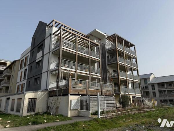 T4 de 93 m² avec balcon plein sud – Habitat participatif dans immeuble écologique récent (2021)