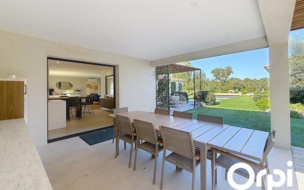 Maison à vendre    4 pièces • 208 m2 Lecci