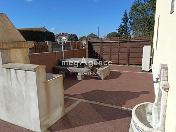 Maison à Aizenay, 85190 - 9 pièces 172m²