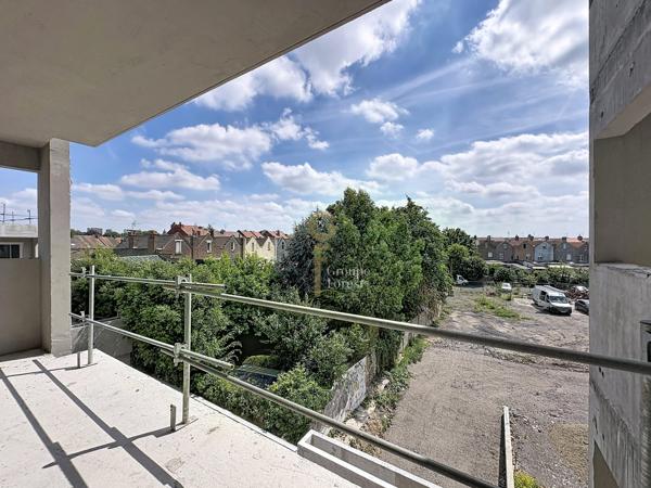 Spacieux T4 avec vue sur les toits de La Madeleine