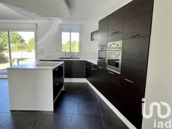 Maison à vendre 8 pièces 170 m² Saint-Étienne-de-Chigny