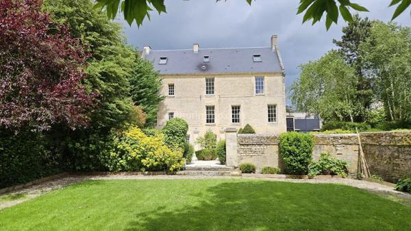 Vente                                                      Propriété
                        
                     8 pièces                      224 m2                     à Caen