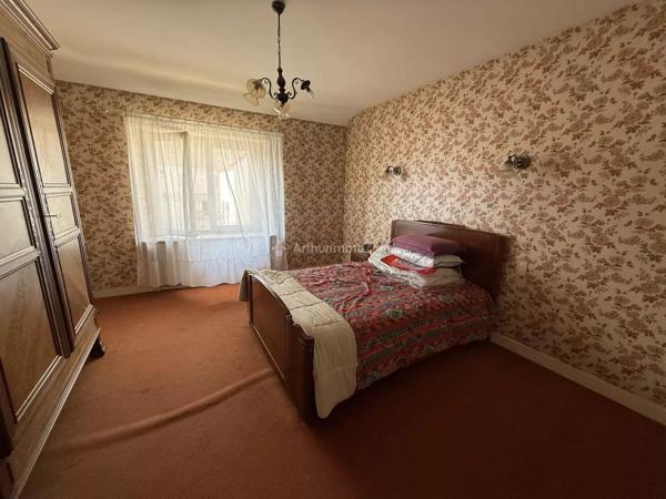 Vente                                                      Propriété
                        
                     10 pièces                      255 m2                     à Liffol-le-Grand