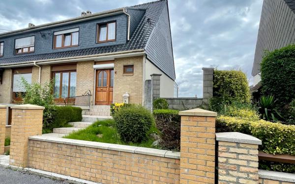 Maison à vendre    4 pièces • 92 m2 Bruay-sur-l'Escaut