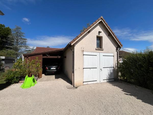 Maison à vendre 7 pièces SASSENAY (71) avec piscine, sur terrain de 1483m²