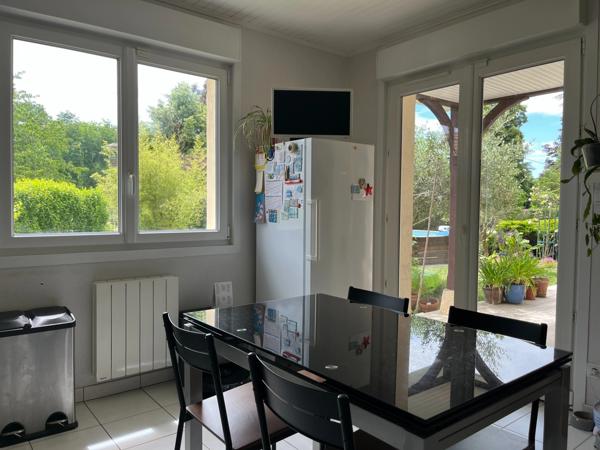 Maison à vendre 7 pièces SASSENAY (71) avec piscine, sur terrain de 1483m²
