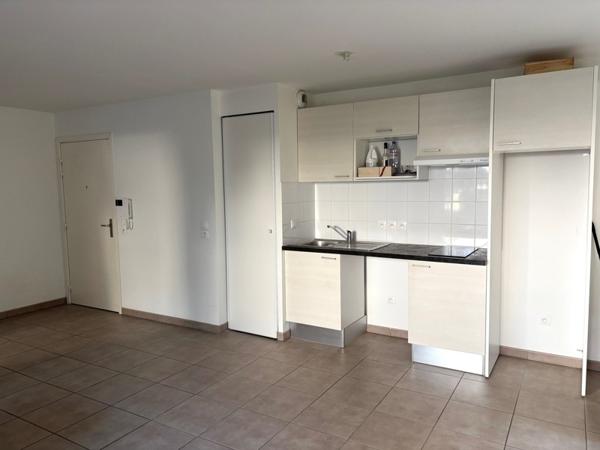 Appartement à vendre |                                       Eysines |                                        2 pièces  |  50 m²