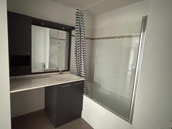 Appartement à vendre |                                       Eysines |                                        2 pièces  |  50 m²