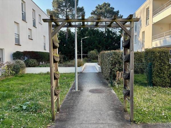 Appartement à vendre |                                       Eysines |                                        2 pièces  |  50 m²