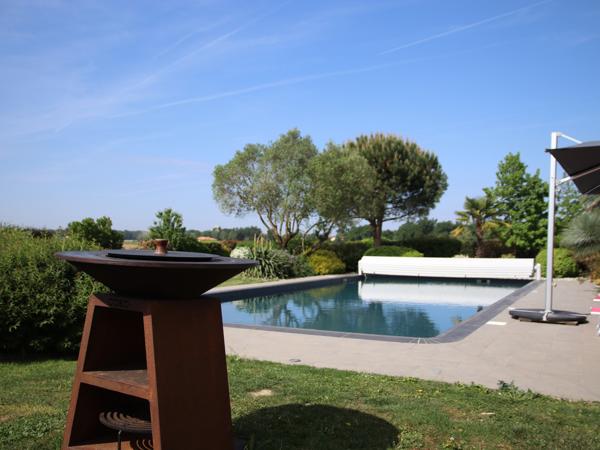 Propriete 5 pièce(s) 4 chambre(s) 338 m²