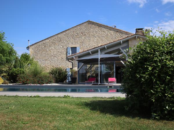 Propriete 5 pièce(s) 4 chambre(s) 338 m²