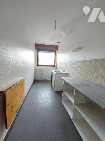 A VENDRE RENNES (35) Résidence Barre Saint Just - T3  + parking + cave
Au rez-de-chaussée de l...
