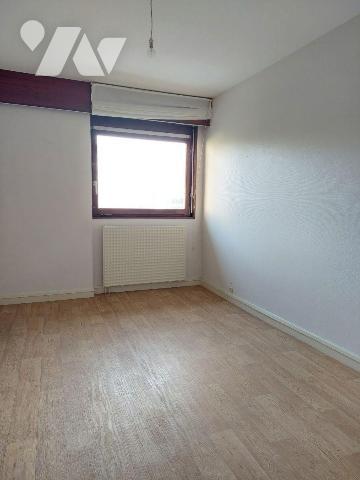 A VENDRE RENNES (35) Résidence Barre Saint Just - T3  + parking + cave
Au rez-de-chaussée de l...