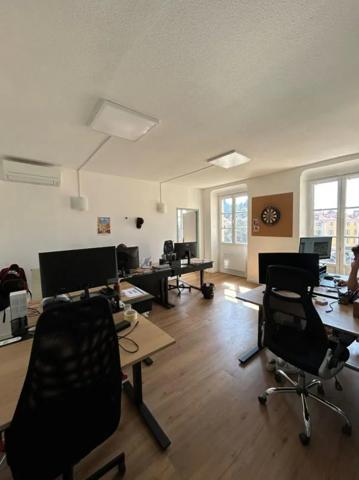 Bureau à louer à Nice (06300)