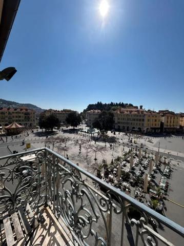 Bureau à louer à Nice (06300)