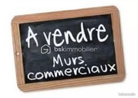 Local d activites de 117 m²