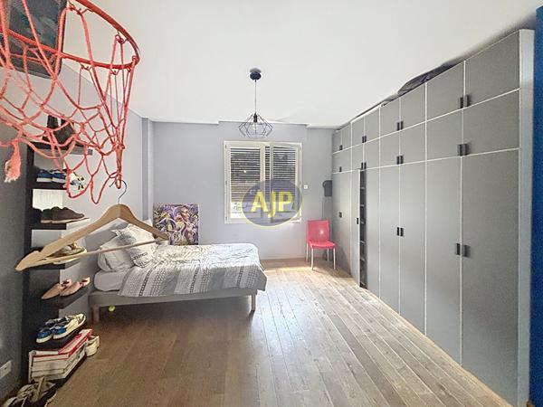 Appartement à vendre Paris 16eme - 5 pièces, 184m² avec 4 chambre(s) à 2 250 000€ - AJP Immobilier Paris 15 - Agence Pernet