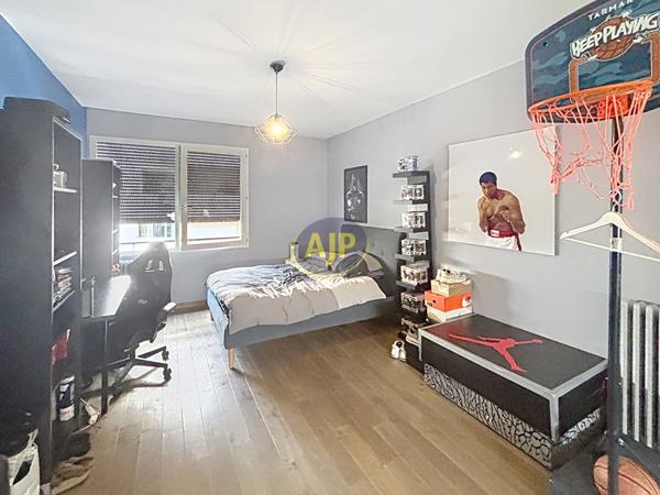 Appartement à vendre Paris 16eme - 5 pièces, 184m² avec 4 chambre(s) à 2 250 000€ - AJP Immobilier Paris 15 - Agence Pernet