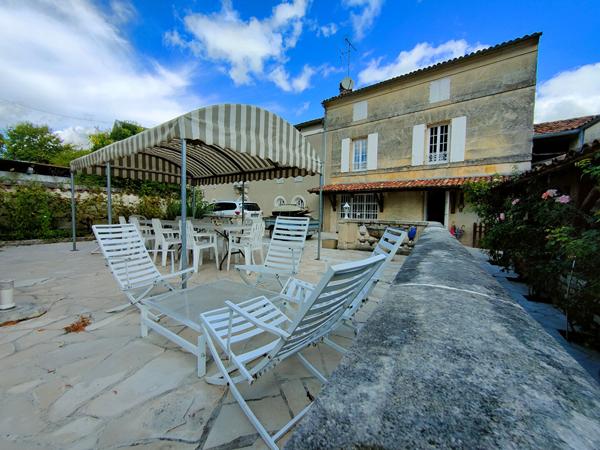 Achat maison Saint-Sulpice-de-Cognac - 7 pièce(s) - 230 m² - 327 050 €