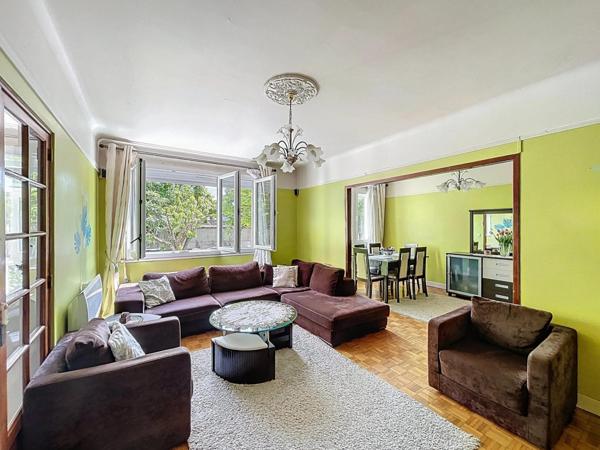 Maison familiale à deux pas du RER D