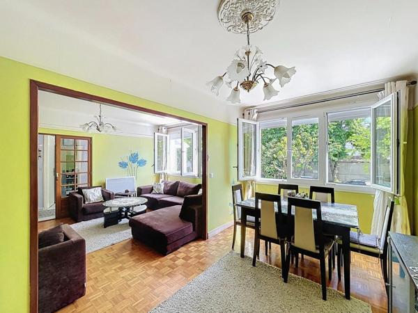 Maison familiale à deux pas du RER D