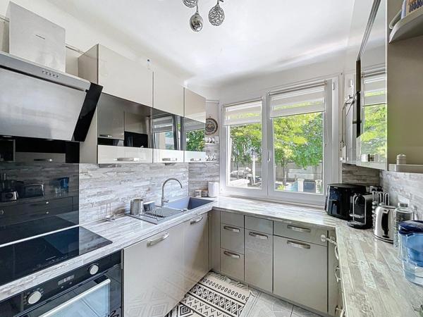 Maison familiale à deux pas du RER D