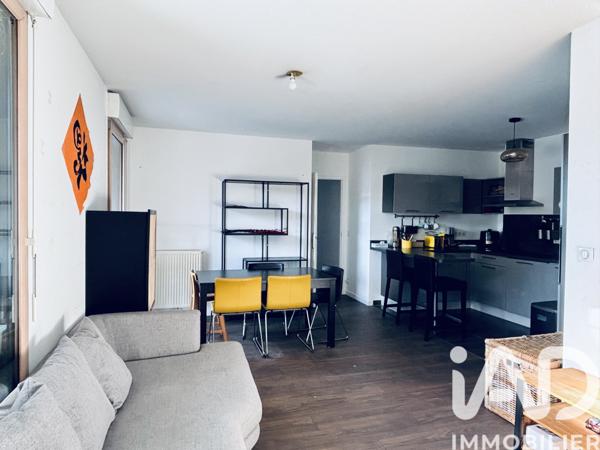 Location appartement 4 pièces 77 m² Colombes