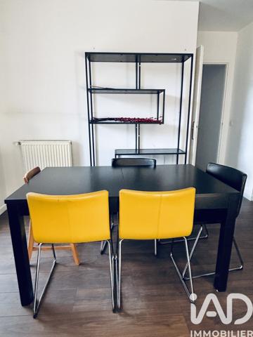 Location appartement 4 pièces 77 m² Colombes