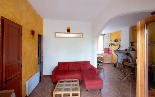 Maison à vendre    6 pièces •  Paziols