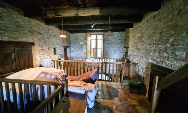 MAISON DU XIV SIECLE A RENOVER Cordes sur ciel