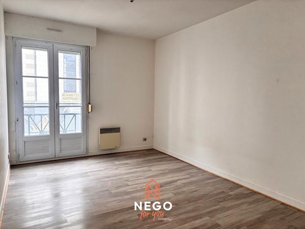 Appartement 88 m² avec parking et cave - Place Imbach - ANGERS Angers