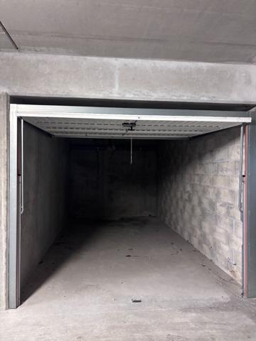 GARAGE À LOUER EN SOUS-SOL D'UNE RÉSIDENCE SÉCURISÉE À VÉNISSIEUX PARILLY ! , Venissieux