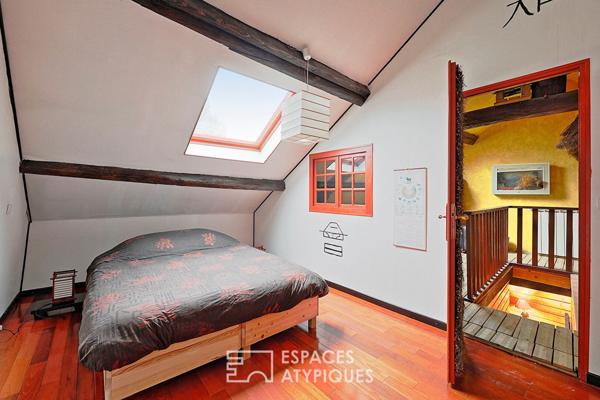 Maison de caractère avec grange aménagée, jardin arboré et piscine