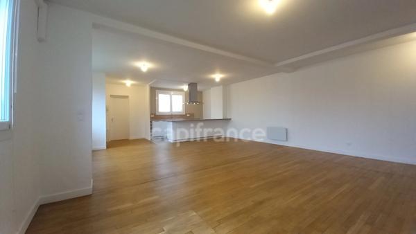 Dpt Vienne (86), à vendre POITIERS appartement T3 de 100 m² + garage + parking