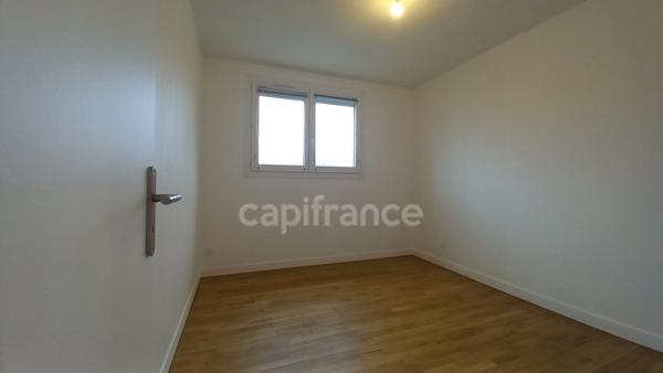 Dpt Vienne (86), à vendre POITIERS appartement T3 de 100 m² + garage + parking