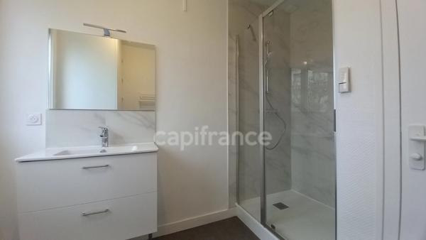 Dpt Vienne (86), à vendre POITIERS appartement T3 de 100 m² + garage + parking