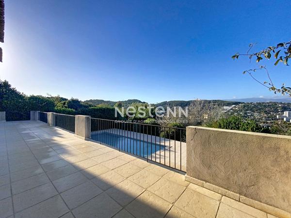 Super Cannes - Maison 219 m² - 5 Chambres - Terrain 2820 m² - Piscine - Garage - Calme