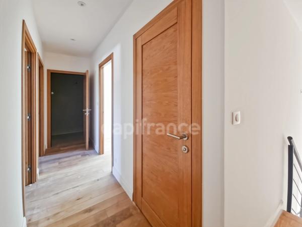 Appartement NEUF de 121 m2 avec terrasse et garage à vendre