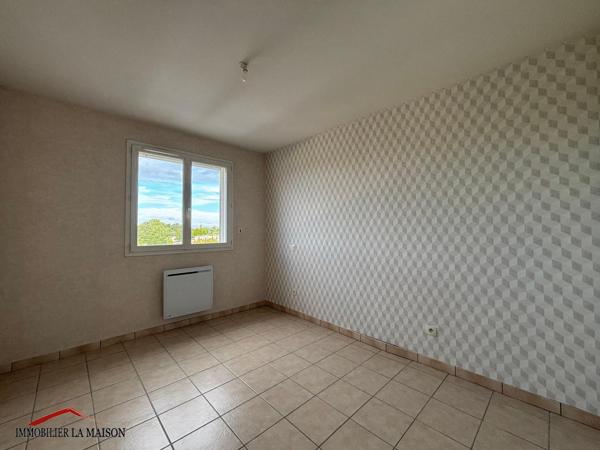 T2 avec balcon - Bel appartement situé au 2ème étage ...