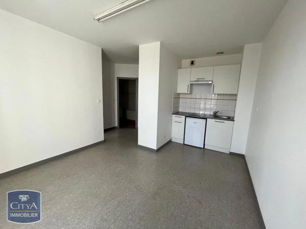Appartement à louer 1 pièce 30.4m² Poitiers (86000)