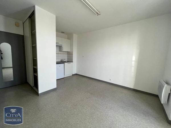 Appartement à louer 1 pièce 30.4m² Poitiers (86000)