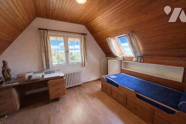 LA TRINITÉ-PLOUZANÉ - PROCHE CENTRE - PROPRIÉTÉ DE 164M² - TERRAIN 1398M²