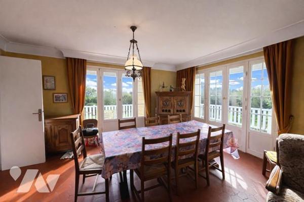 LA TRINITÉ-PLOUZANÉ - PROCHE CENTRE - PROPRIÉTÉ DE 164M² - TERRAIN 1398M²