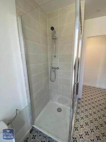 Appartement à louer 2 pièces 31.75m² Corbeil-Essonnes (91100)