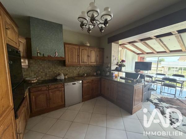 Maison à vendre 10 pièces 240 m² Champniers